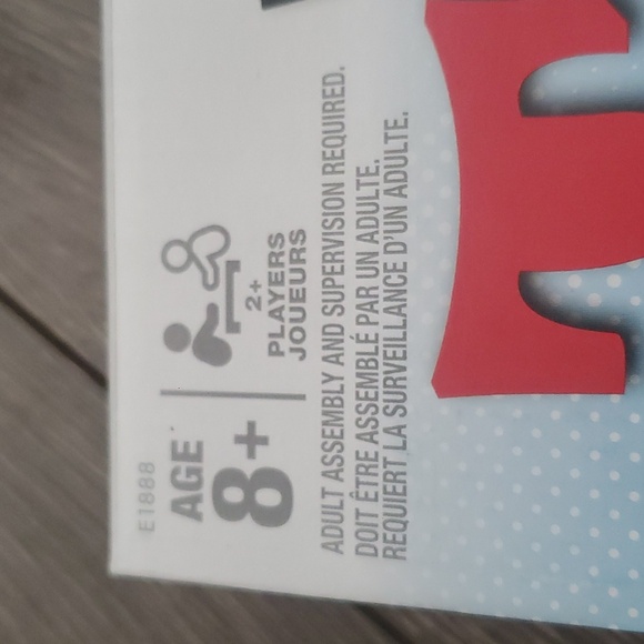 Blindfolded Twister - Hasbro Game - Kids - Home Brand New in Box Ages 8+ - Picture 2 of 8